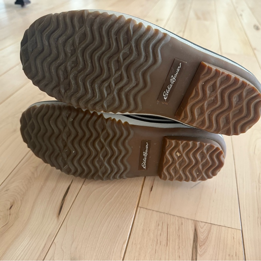 Eddie Bauer x THE GREAT Daisy Embroidered Duck Boots - Picture 8 of 8